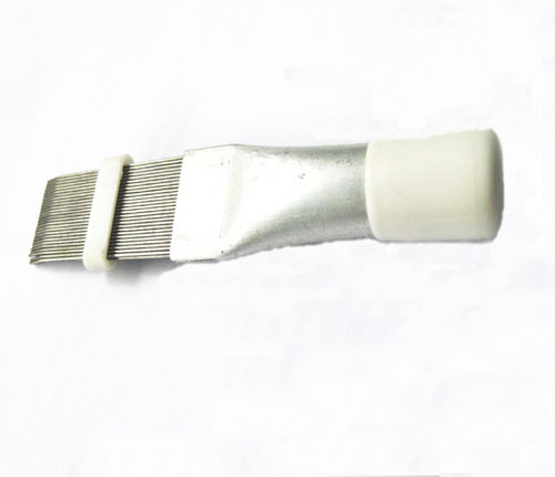 Steel fin straightener