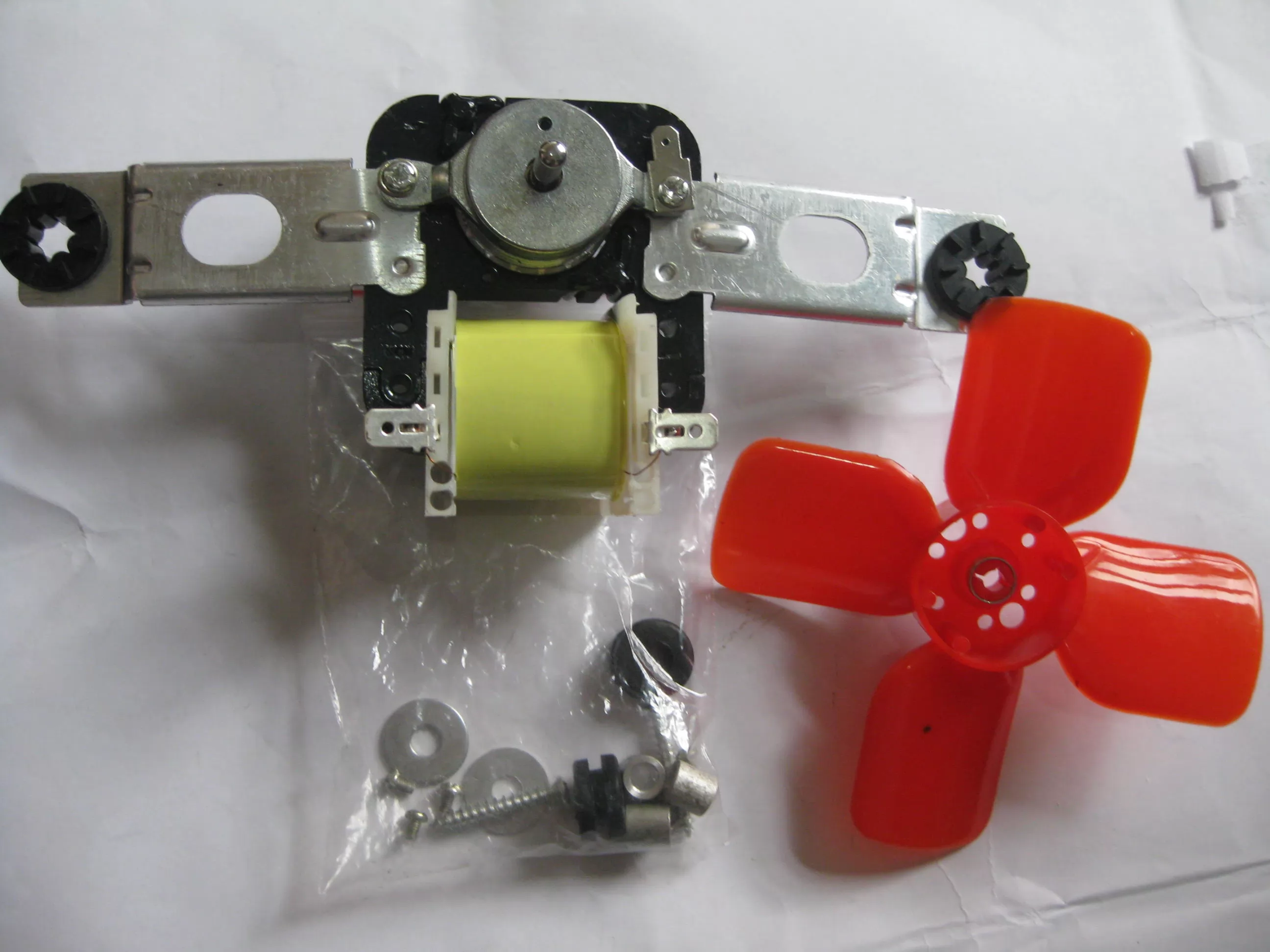 Freezer motor