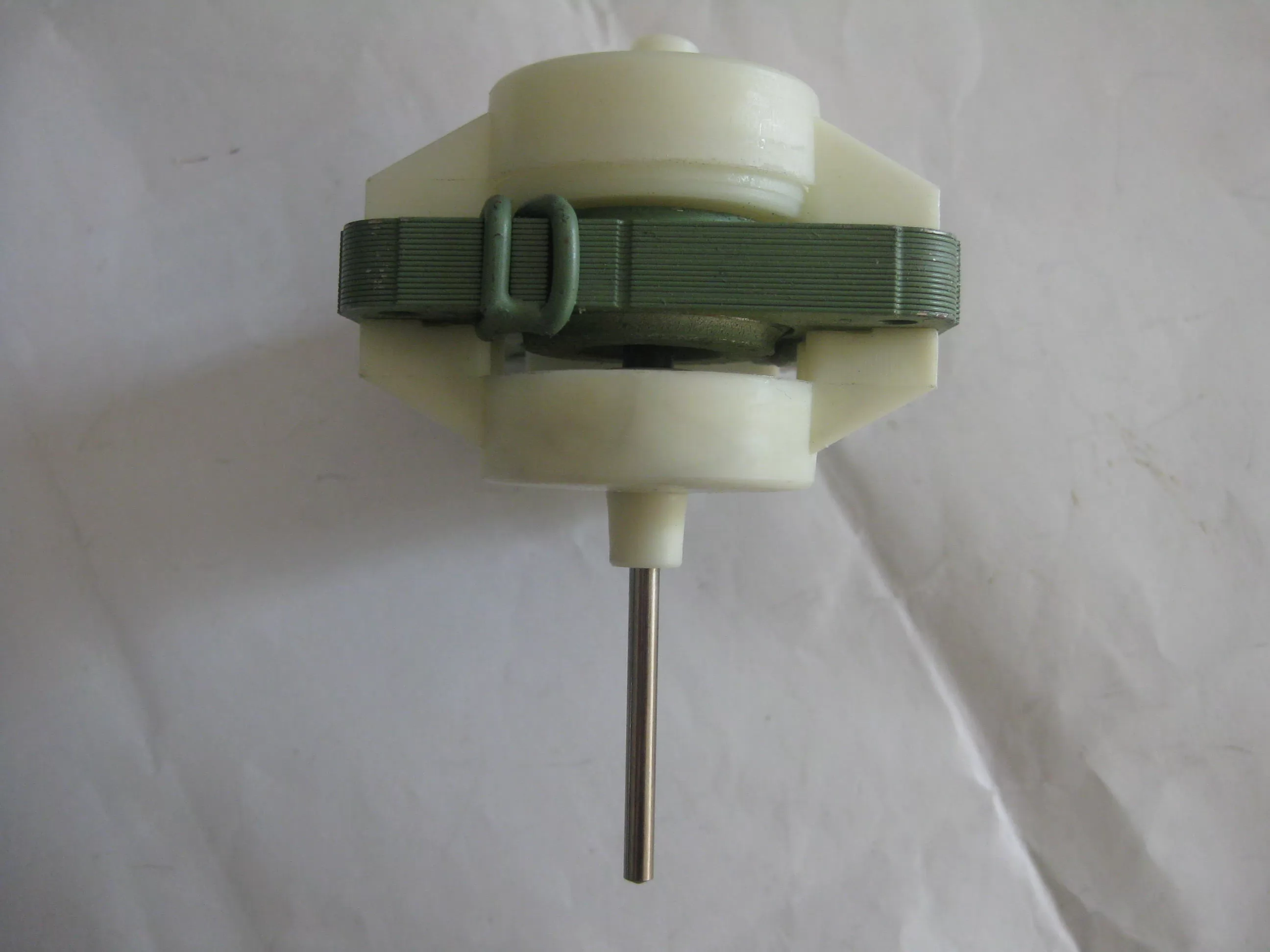 Shaded pole motor Shaded pole motor